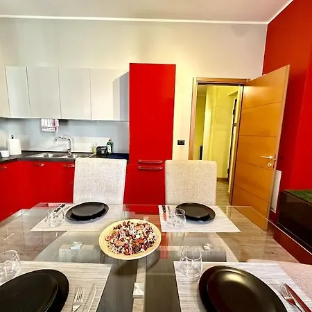 Near Porta Susa Amazing Loft 아파트 토리노